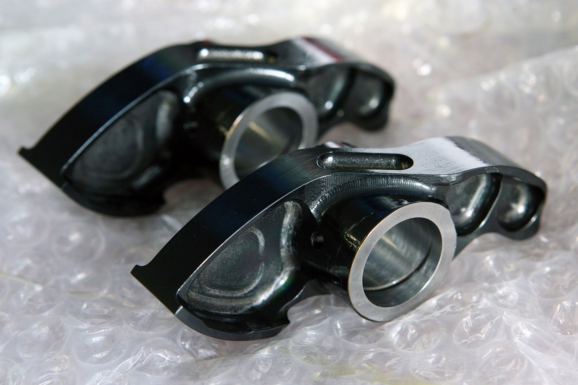 Race Rocker Arm DLC Coated RSR Twin Pad Type 93.9 Grams