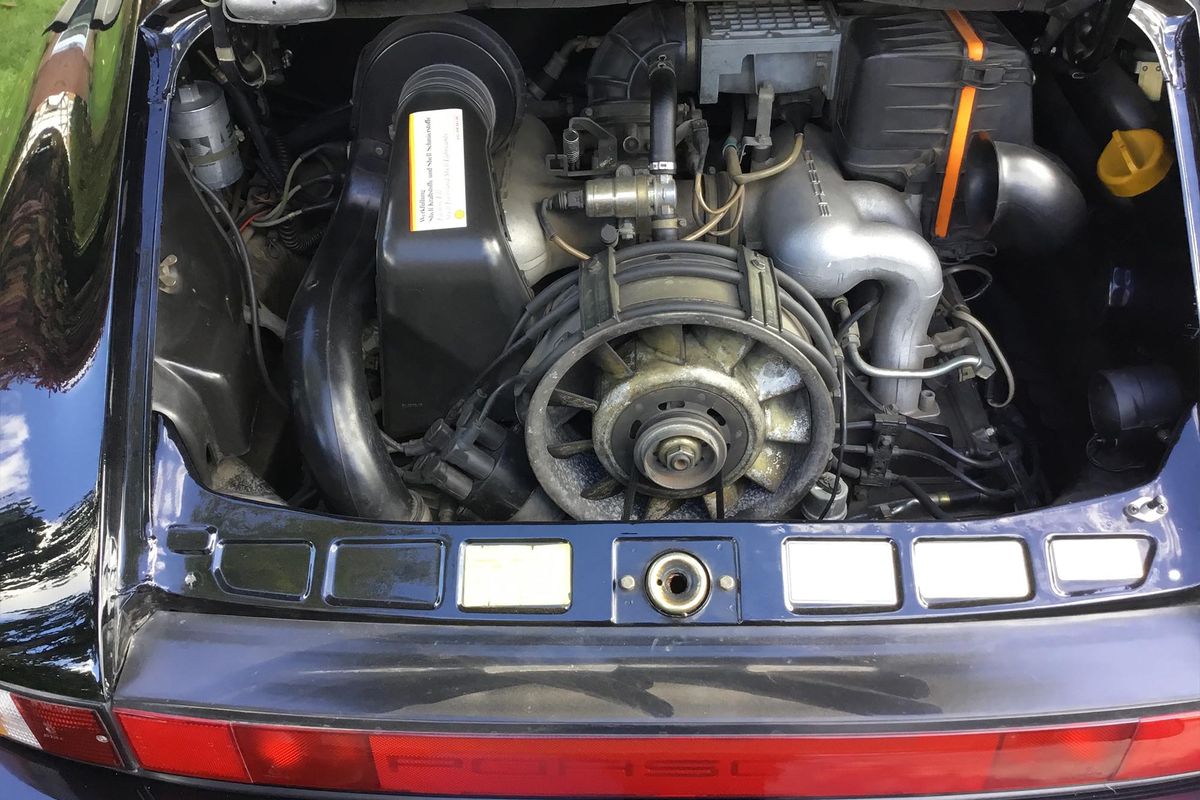 1988 Porsche 911 Carrera Targa 3.2